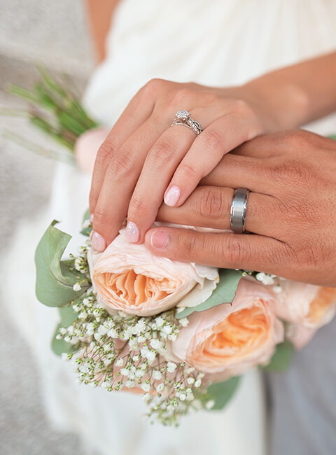 Beautiful weddings at The Mossbrook Inn